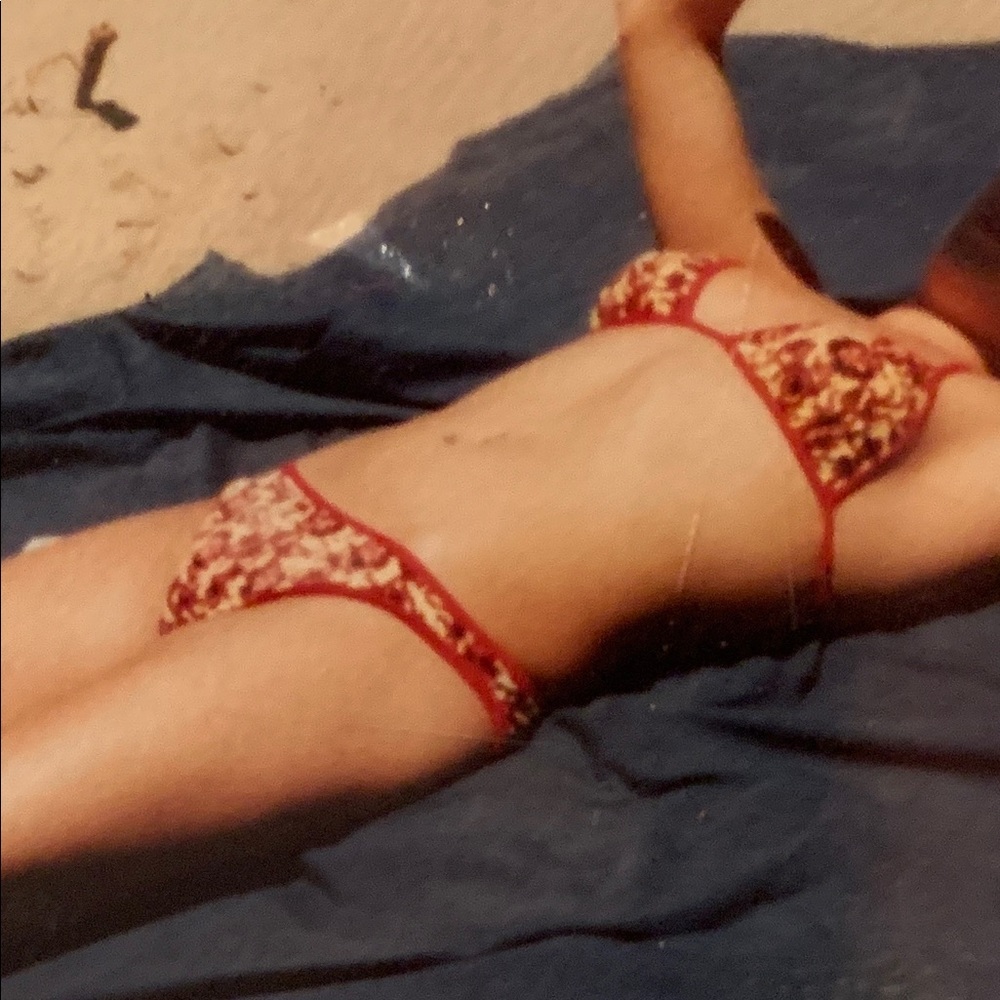 In search of this bathing suit!!!!